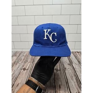 Genuine Merchandise KC Royals Vintage Adjustable Snapback Signatures MLB Hat